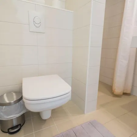 公寓 Aisa Guestapartment *